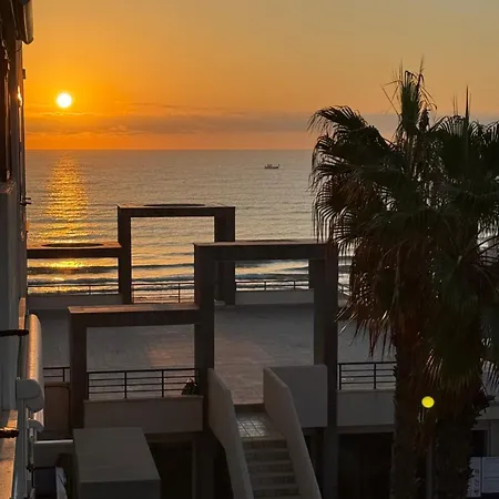 La Mata Primera Línea Playa Apartamento *