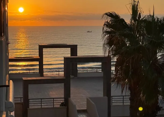 La Mata Primera Línea Playa Apartamento *